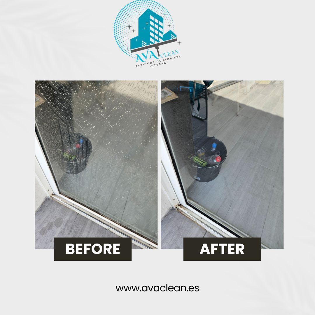 Antes y después de la limpieza de una puerta de cristal de terraza